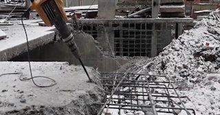 Демонтаж монолитного перекрытия в Шадринске - Профессиональная разборка от 844 руб.